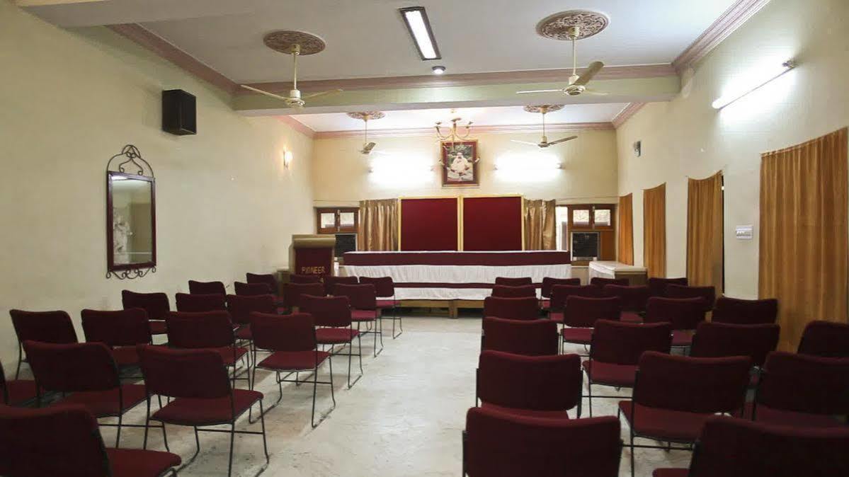 Oyo 9900 Hotel Pioneer Plaza Jodhpur  Bagian luar foto